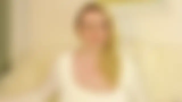Sarah4you's Live XXX Chat