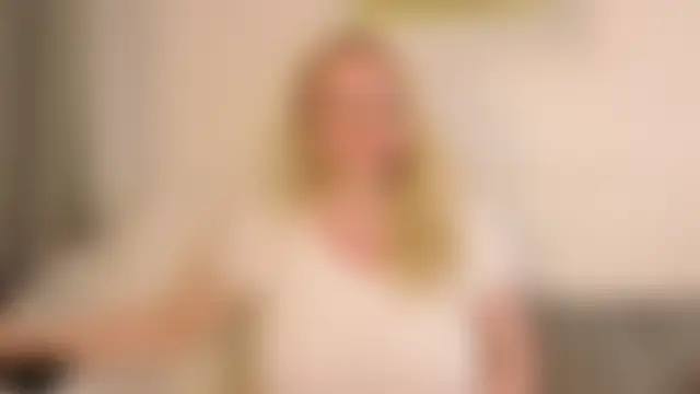 Sarah4you's Live XXX Chat