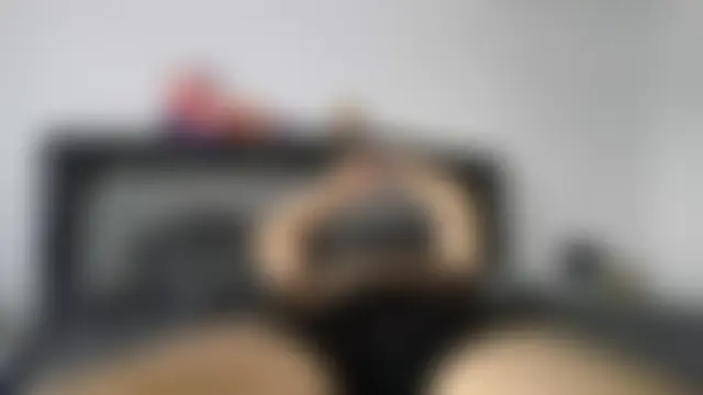 NicolePlay's Live Chat Room