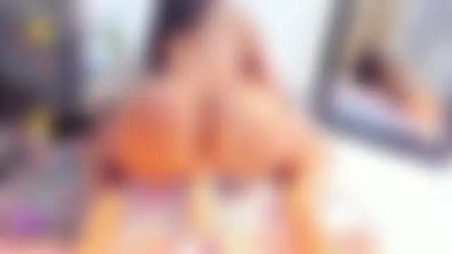 LauraSaenz01 现场XXX聊天