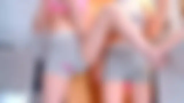 llovers4u2 在線直播表演