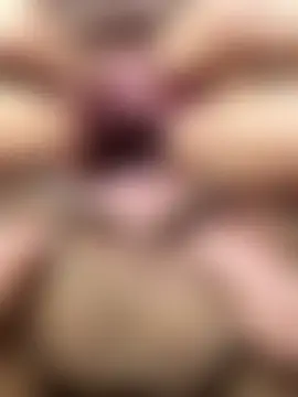 Anne_Robert Adlı Modelin Canlı Sohbet Odası