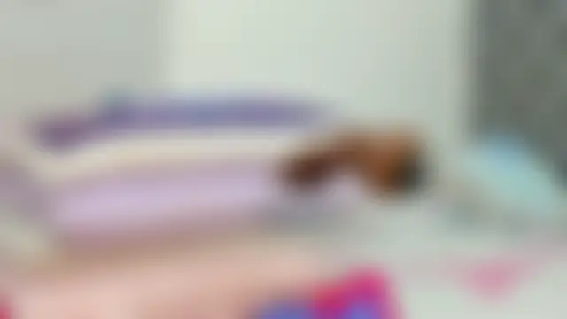 Elizabeth_18_'s Live Chat Room