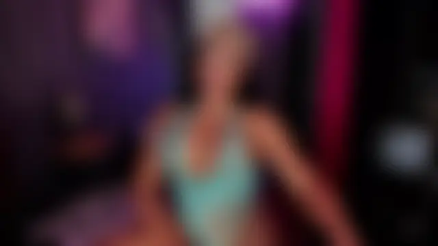 xLatinahotx Show in webcam