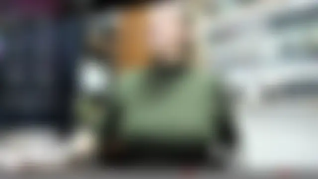 Katt-findom élő chatszobája