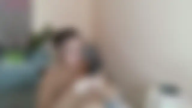 Chat soba uživo modela elven_dreams_