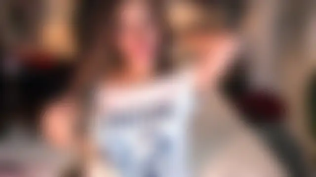 ParisianDoll Webcam Show