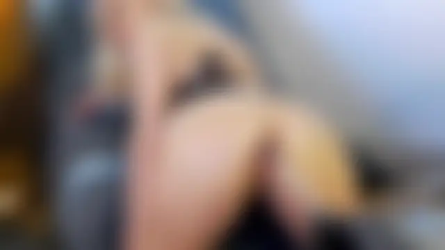 Tania44b's Webcam Show