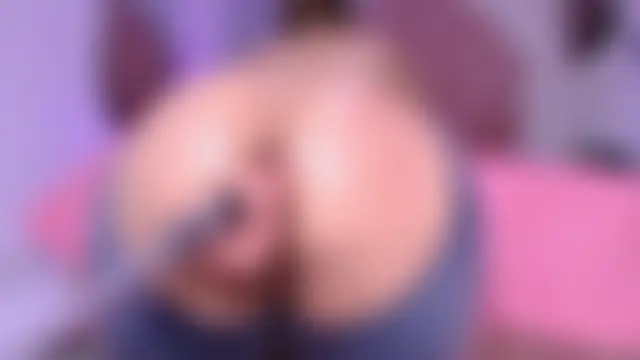 leon_gaby's Live Chat Room