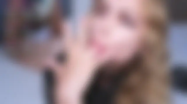 XXX chat uživo modela CandyLisaCam