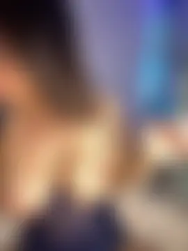 Sala de chat en directo de AprilRae_