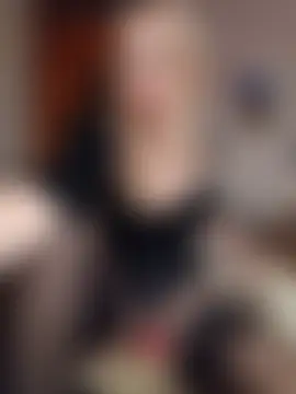 ImyoursLilu32 – Naživo chatovacia miestnosť