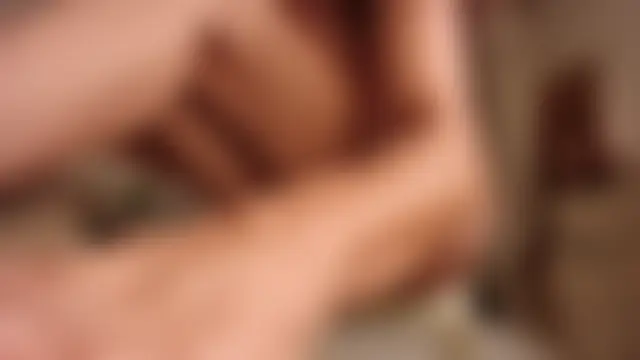 חדר צ'אט בשידור חי של MonnaLisa22