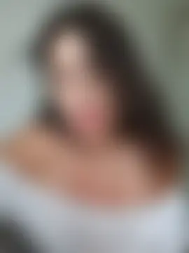 ROXOLANAA_SEXY's Live Webcam Chat