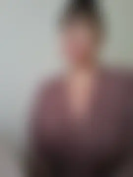 Chat ao vivo de ROXOLANAA_SEXY
