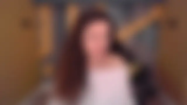 Chat soba uživo modela EllaLong