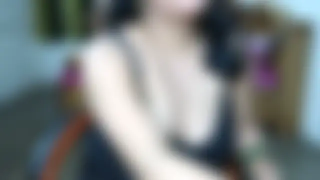 Cute_Mahi22 Adlı Modelin Canlı Sohbet Odası