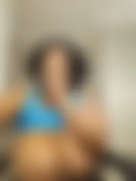 bustylisa1983 Adlı Modelin Canlı Sohbet Odası