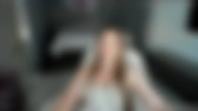 LizaGost élő XXX-chatje