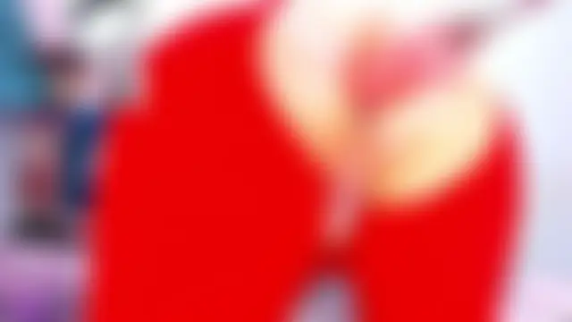 _julyy_ Adlı Modelin Canlı Sohbet Odası