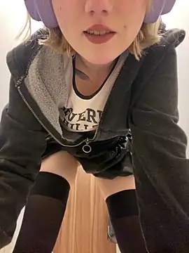 Baby__Naughty's Webcam Show