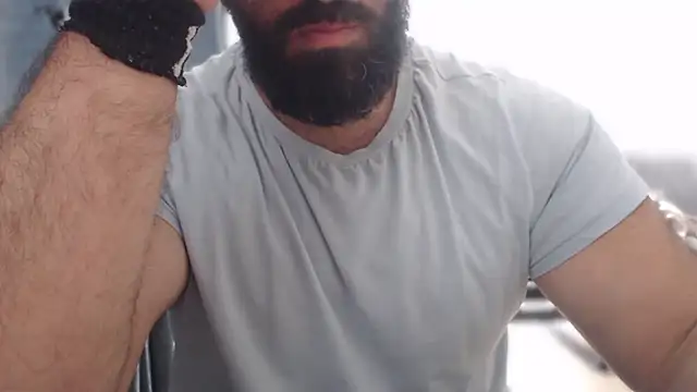 hugemachohandsome's Webcam Show