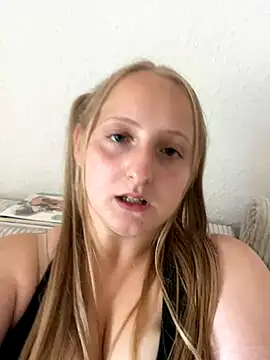 YoungHailey's Webcam Show