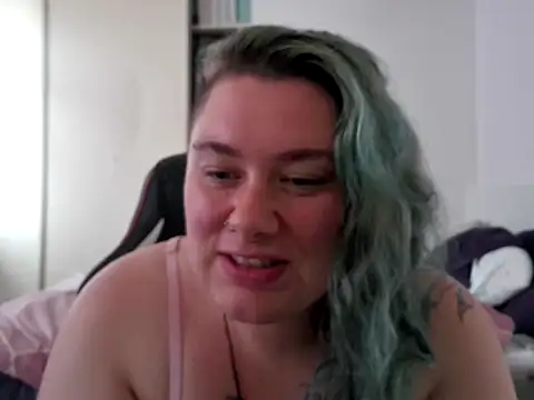 Bustycurves' Webcam Show