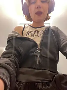 Baby__Naughty's Webcam Show