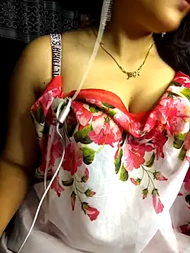 Cute_Jara007's Webcam Show