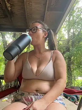 amiralily9's Webcam Show