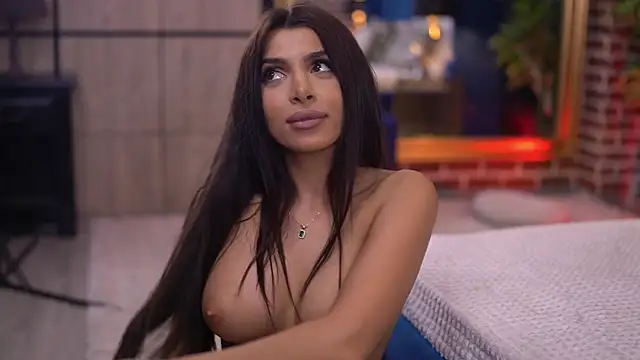 NicoleCellini's Webcam Show