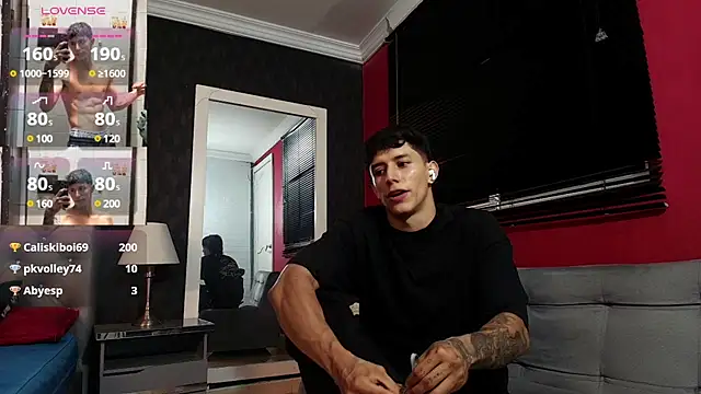 Cristopher23_'s Live Chat Room