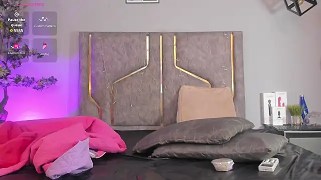 damlajohnson's Live Sex Cam Show