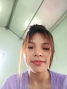 Ocnguyety's Live Sex Cam Show