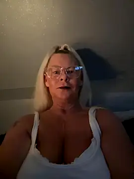 Petite_BlondeX's Live Sex Cam Show