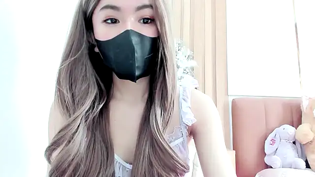 Lita-Julia's Live Chat Room