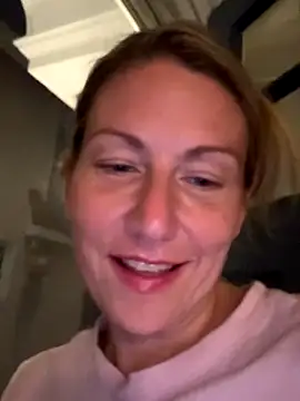 YourSophiaxo's Live Sex Cam Show