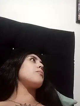 Mazikeen--'s Live Sex Cam Show