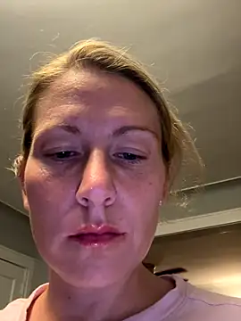 YourSophiaxo's Live Sex Cam Show