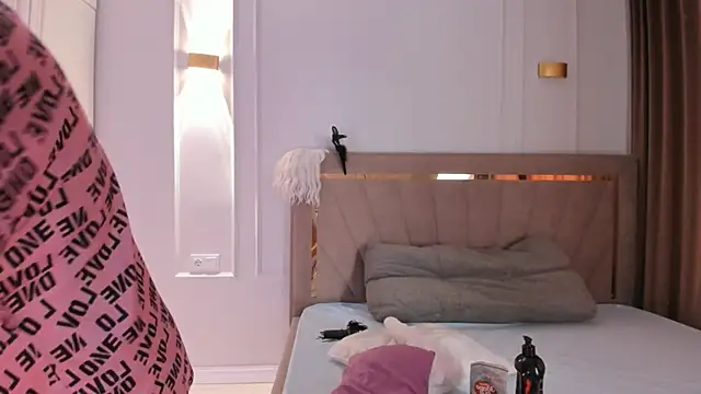 heemia's Webcam Show