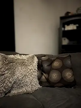 kimmiakiss22's Live Sex Cam Show