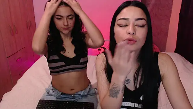 GIRLOFGIRL_333's Live Sex Cam Show