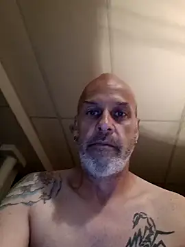 Ryeguy6969's Live Sex Cam Show