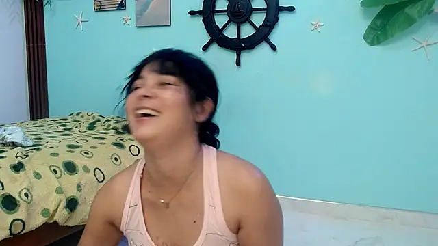 enicoldaniela779's Live Sex Cam Show