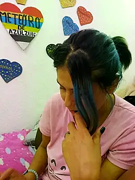 azulzulix's Live Sex Cam Show