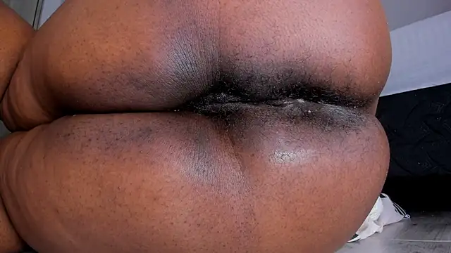 Skarleth69's Live Sex Cam Show