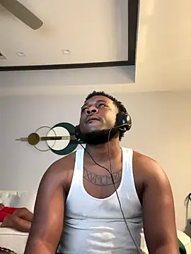 TheOfficialTwanDaDon's Live Sex Cam Show