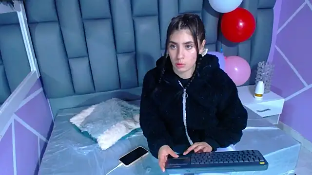 isabella_ny's Live Sex Cam Show