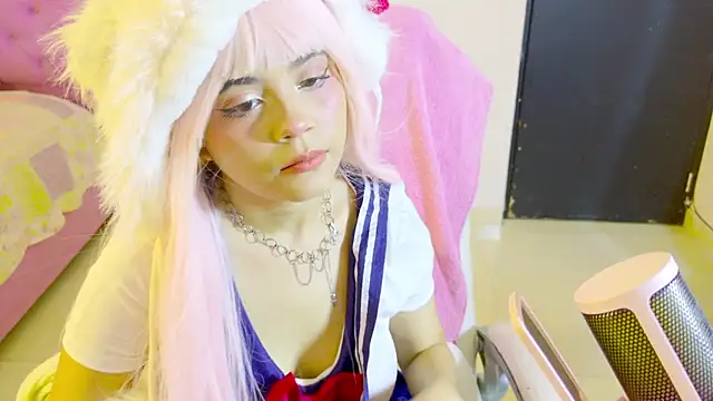 Dolliestgirl_'s Live Sex Cam Show